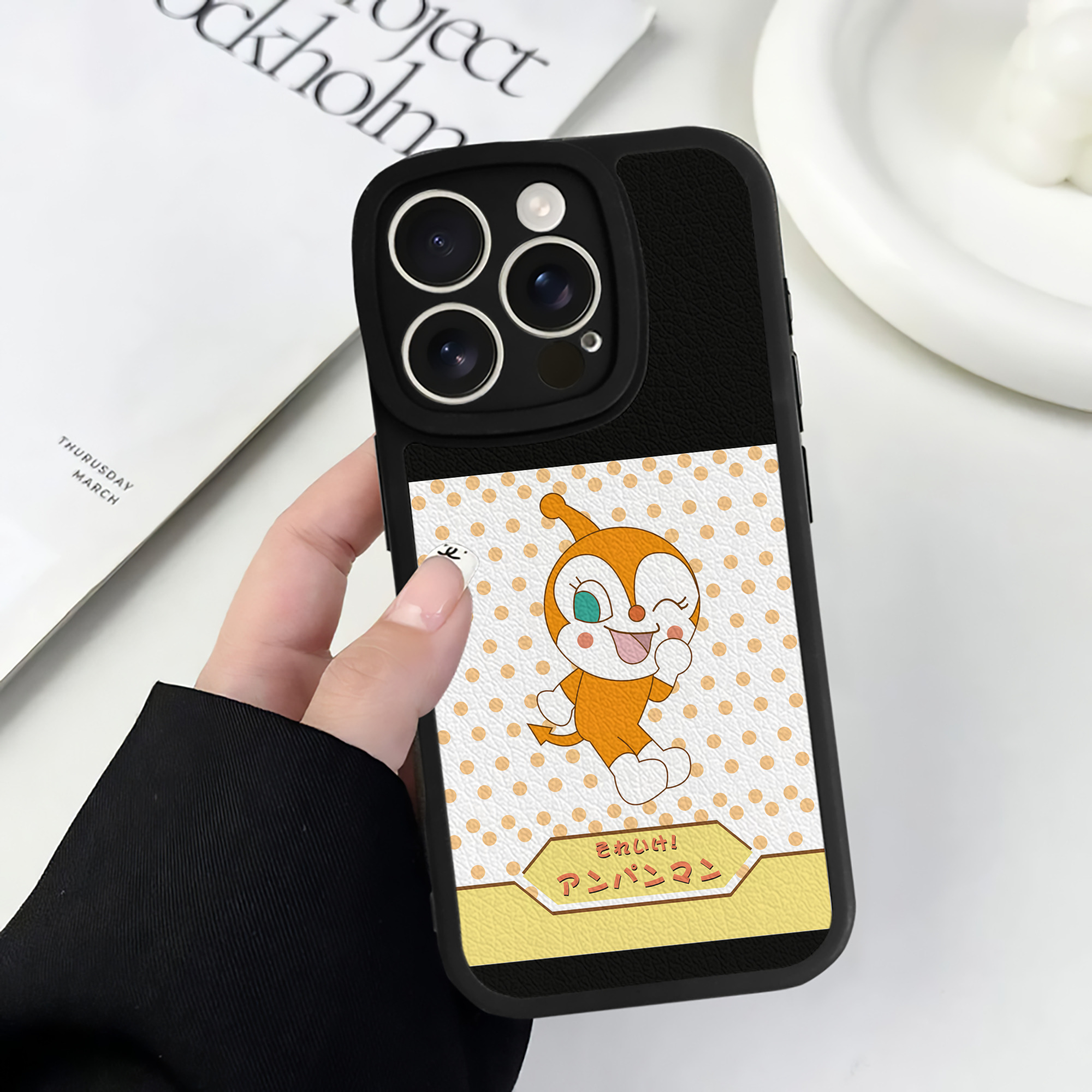（画像用） アンパンマン Anpanman 【iPhone 16シリーズ対応】シリコンスマホケース（レザー調） 材質：シリコン